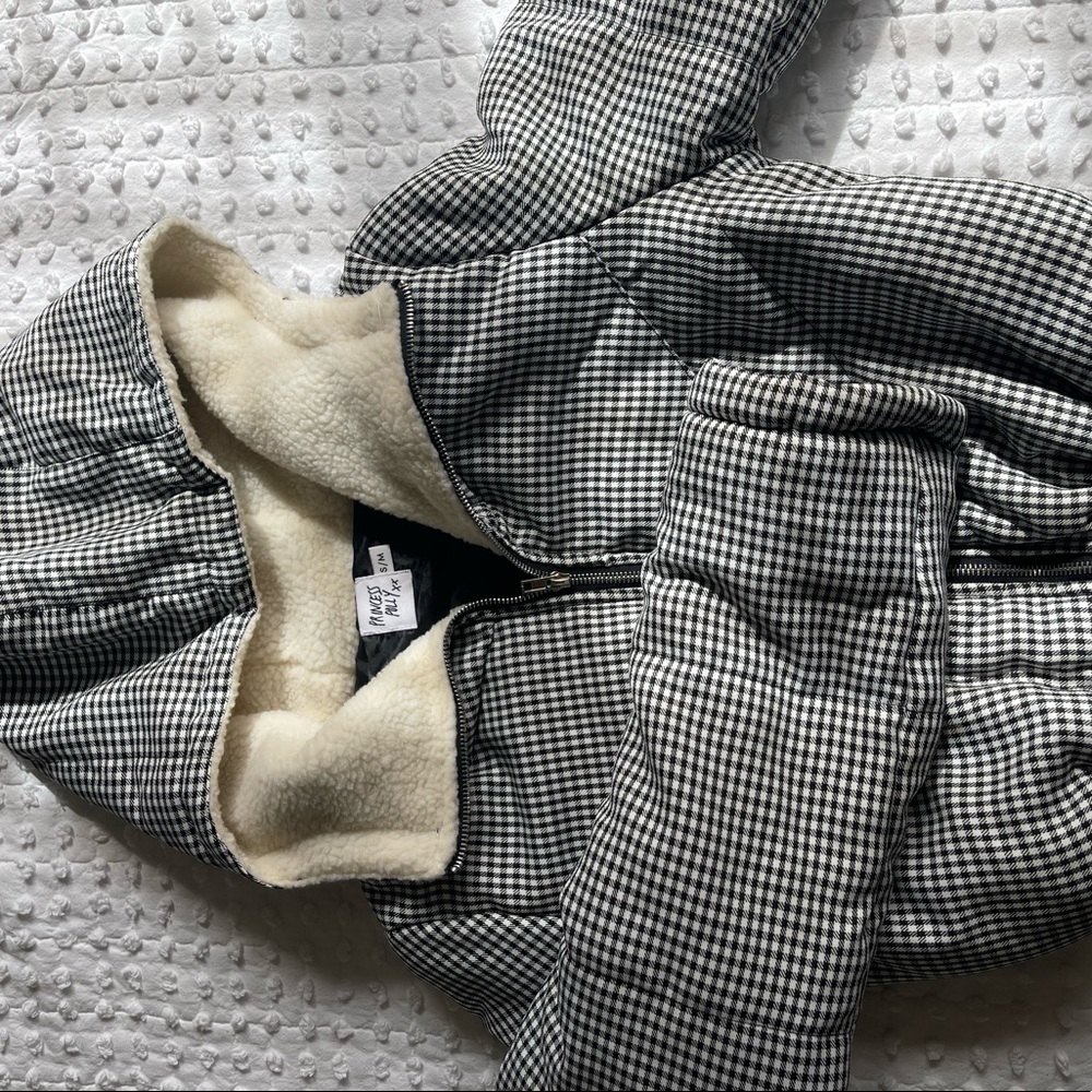 princess polly cropped puffer